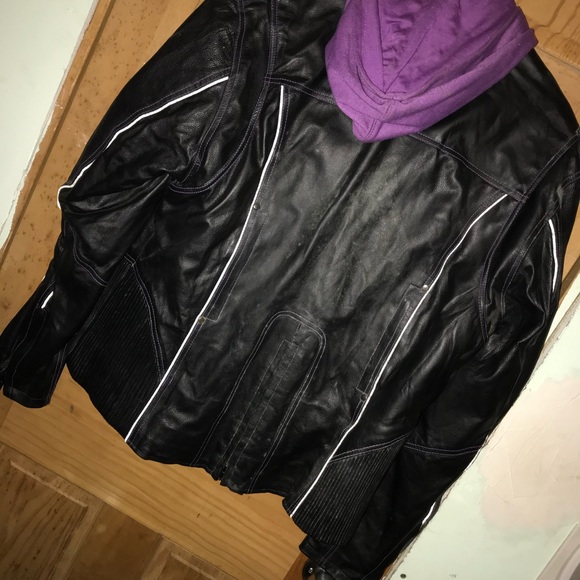 Motorcycle jacket - Picture 3 of 3